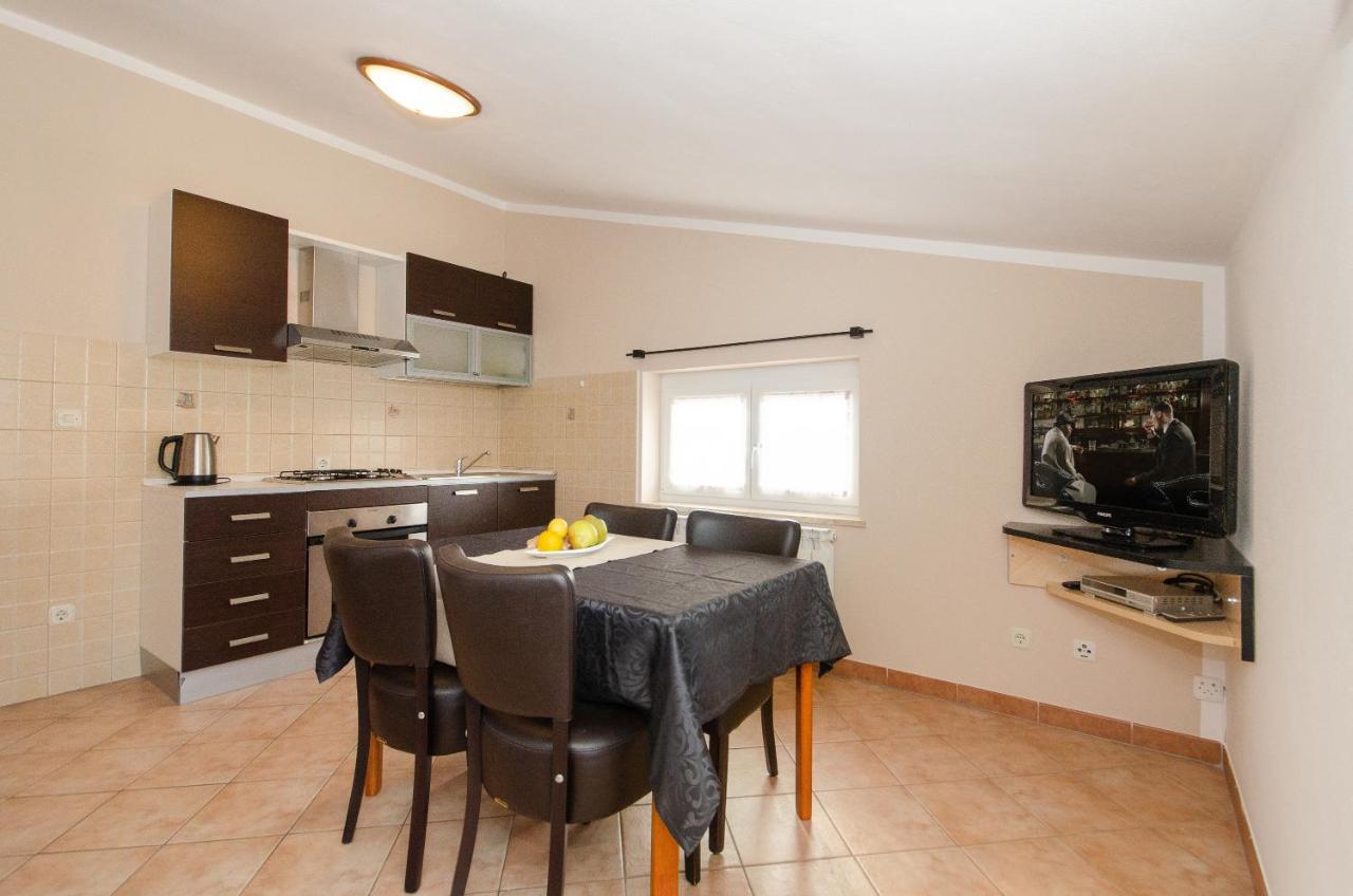Apartments Villa Amfora روفينج المظهر الخارجي الصورة